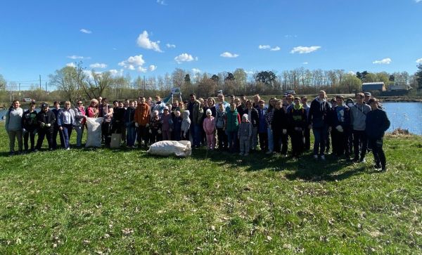 Во всех территориальных управлениях провели уборку территорий после зимнего периода.