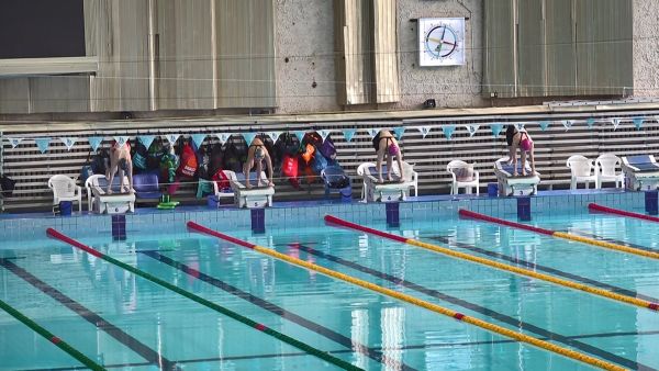 Чемпионат России по плаванию среди лиц с нарушением зрения проходит в Раменском округе.