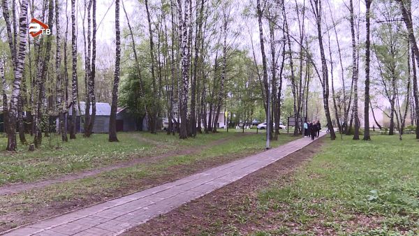 Сердце территориального управления Юго-Западное — сквер в поселке Рылеево, окруженный березовой рощей.