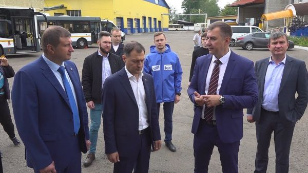 Николай Ханин встретился с руководством и коллективом пассажирского предприятия — МАП №4.