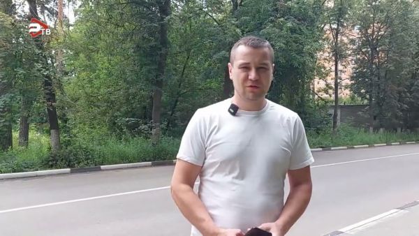 Работы по опиловке деревьев с применением вышки проводятся в Раменском ежедневно.