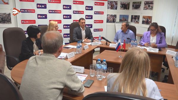 Врип главы Раменского г.о. Николай Ханин провел брифинг с местными журналистами 14 июля.