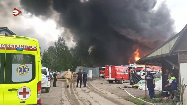 В 11.55 в Раменское ЕДДС по системе 112 поступила информация от очевидца о задымлении и возможно пожаре