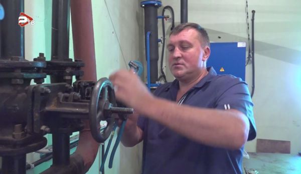 Отопление в детской поликлинике и в детской больнице на ул.Махова включили 13 сентября