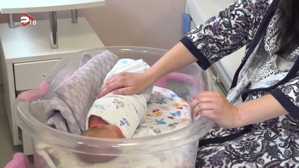 Врачи в Раменском выполнили кесарево сечение и удалили опухоль матки за одну операцию.