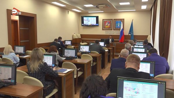 Губернатор Подмосковья провел совещание в формате ВКС