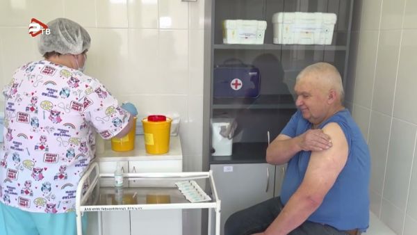 Прививочная кампания в Раменской областной больница продолжается.