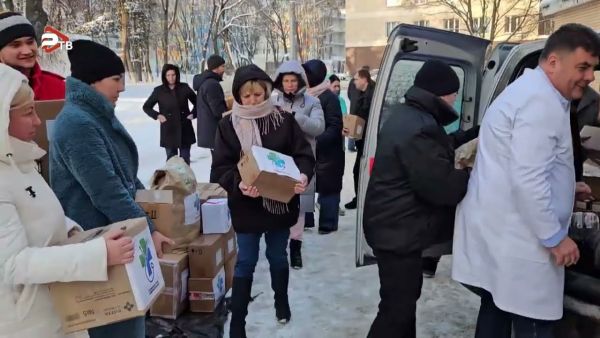 Гуманитарный груз для бойцов специальной военной операции передали сотрудники Раменской больницы.