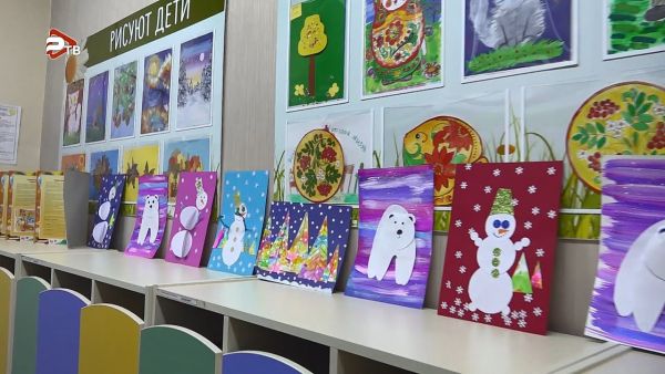 В семейном центре помощи семье и детям «Раменский»,  ребята готовятся к Новому году.