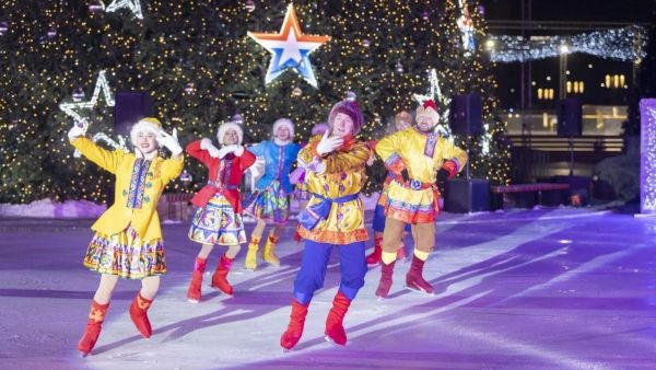 Ледовое шоу Татьяны Навки и Петра Чернышёва «Байки русской балалайки»