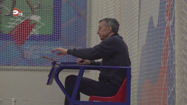 Соревнования среди мальчиков и девочек до 11 лет «Новогодний воланчик»