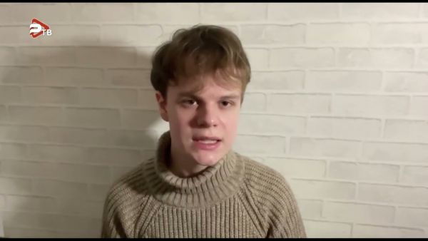 Студент Раменского колледжа Глеб Чумаков прошел в финал яркого и смелого конкурса колористов.