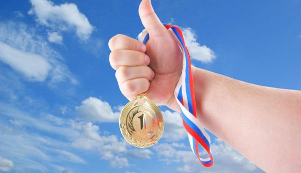 Юная спортсменка Виктория Бычкова из Раменского победила в тройном прыжке на Первенстве МО по легкой атлетике.