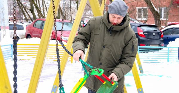 Николай Ханин провёл проверку состояния дворов улиц Михалевича, Коминтерна, Рабочая и Красноармейская