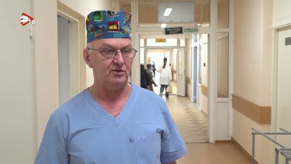 В Раменскую больницу поступил 52-летний мужчина с жалобами на звон и шум в области правого уха.