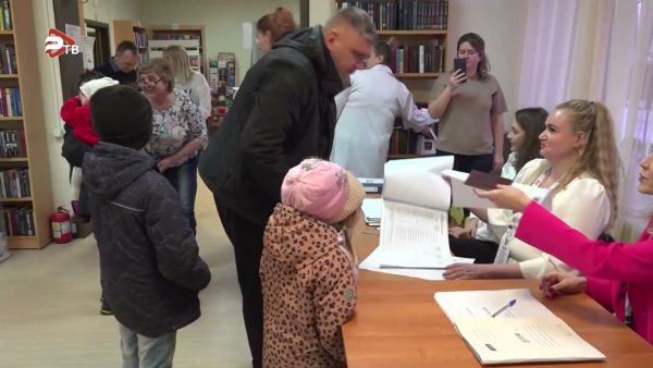 Раменчане голосуют всей семьей