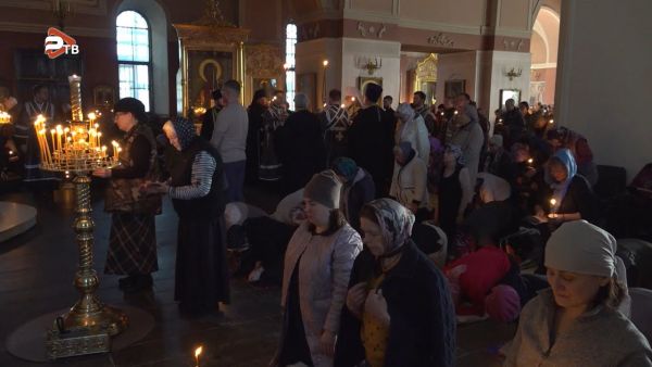 Троицкий храм города Раменское посетил Митрополит Крутицкий и Коломенский Павел.