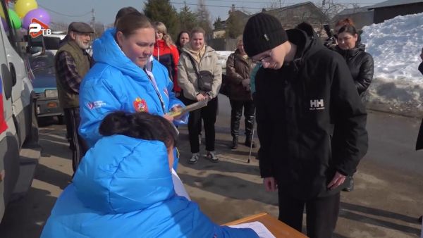 Жители Раменского голосуют на передвижных избирательных участках