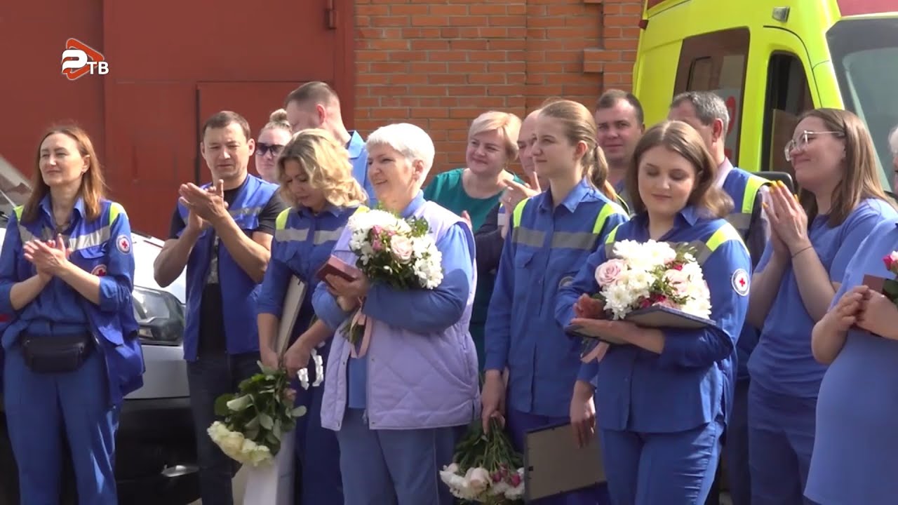 Ежегодно 28 апреля в России отмечается День работников скорой помощи.