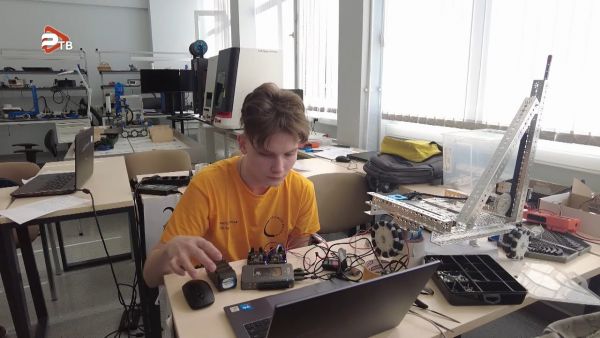 Молодые профессионалы