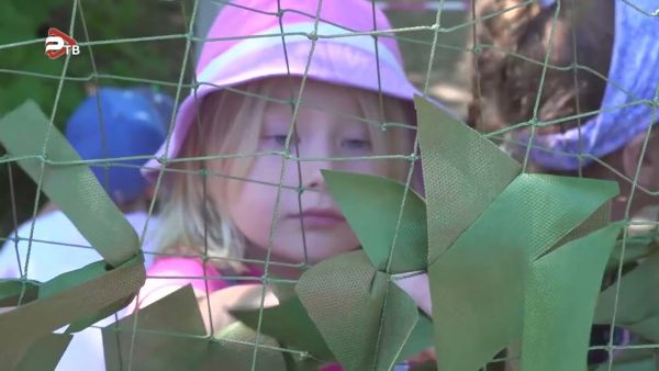 В дошкольном отделении Раменской школы №6 все желающие ребята  плетут маскировочные сети