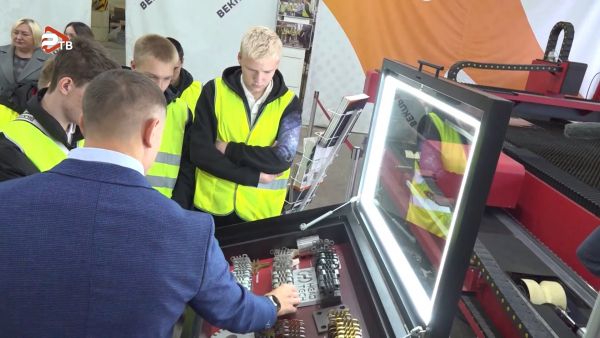 Студенты колледжей Раменского городского округа и города Жуковский посетили учебно-демонстрационный центр ПГ «Векпром»