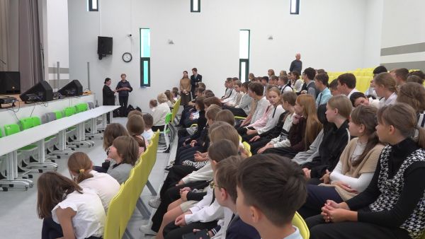 В школе №5 прошел урок «Безопасное поведение на железной дороге»