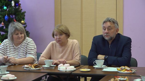 В теплой обстановке прошла встреча депутата МO Думы Олега Жолобова с семьями, чьи мужчины ушли на СВО