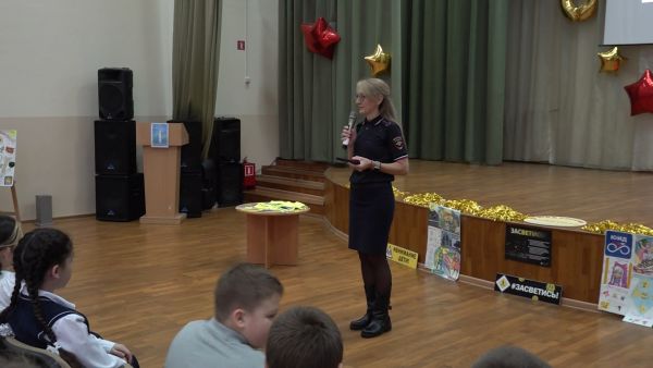 Открытый урок по безопасности дорожного движения в Раменской школе №8