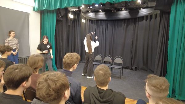 Молодежный театр «Первопроходцы» раскрыл секреты актёрского мастерства студентам