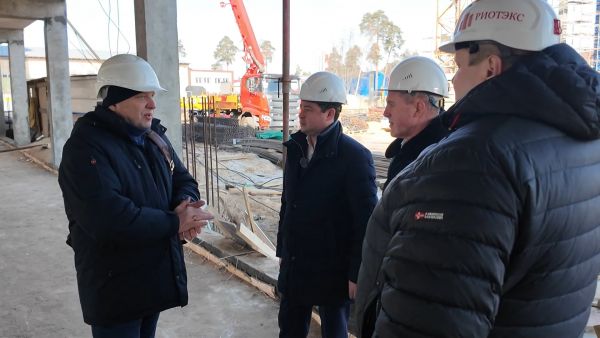 Эдуард Малышев с рабочим визитом посетил стройплощадку производственно-логистического комплекса