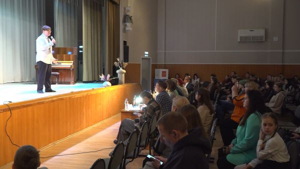 В Гжельском государственном университете прошёл 42-й фестиваль «Синяя птица Гжели-2025»