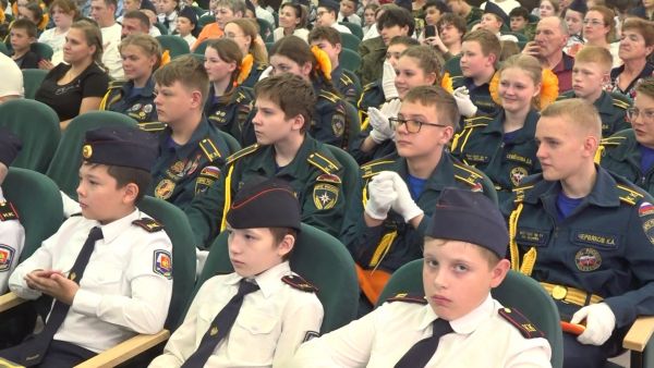 Уже год военно-патриотический клуб «Наследники Победы» работает на базе СОШ №11 п.Дружба