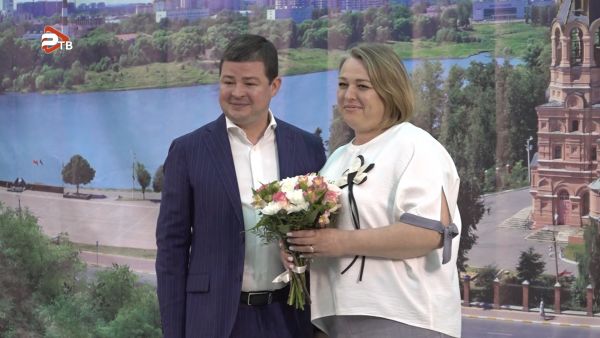 В ДК «Сатурн» чествовали лучших сотрудников социальной сферы