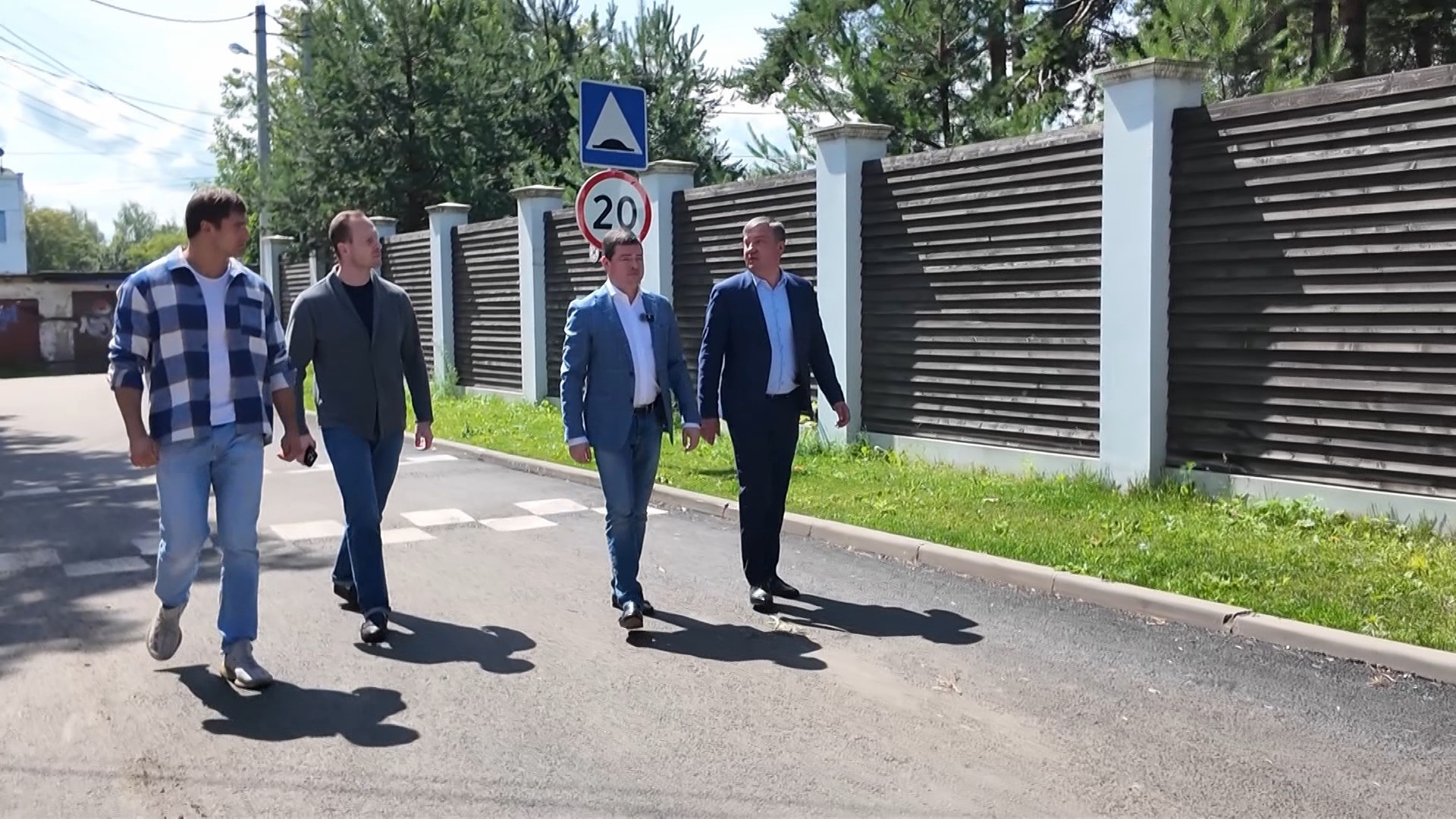 Завершен ремонт автодороги в поселке Ильинский на улице Чкалова