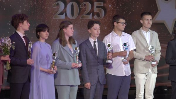 Среди выпускников Раменской школы №5 девять золотых и пять серебряных медалистов