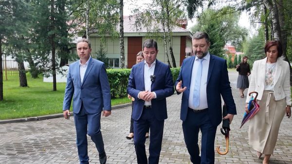 ️Глава Раменского округа посетил ФГБУ «Всероссийский центр карантина растений», расположенный в поселке Быково