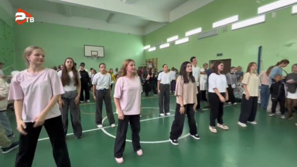 Благотворительный праздник «Ярмарка добра. Своих не бросаем»-2025 прошел в Раменской школе №9