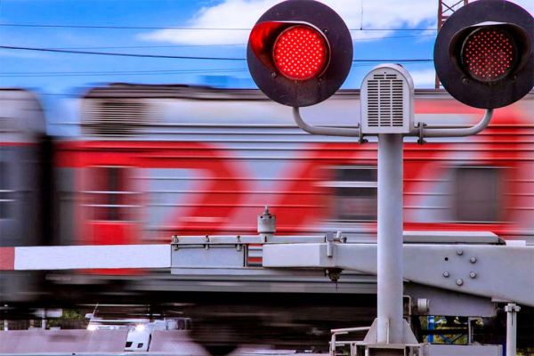 Движение транспорта временно ограничат на ж/д переезде в п.Дружба