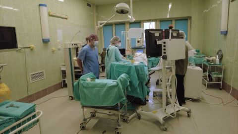 Ваше здоровье |  Раменские хирурги удалили крупный камень из почки всего через один прокол